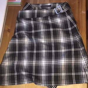 Brandy Melville plaid skirt